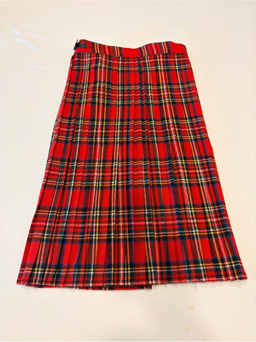 Vintage Plaid Pleated Kilt Skirt Red Royal Stewart Tartan Made in UK Waist 28